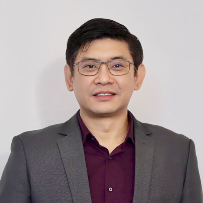 李成就牧师（博士）