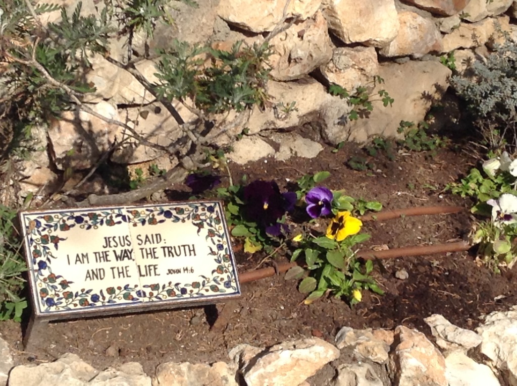 Garden Tomb (10)